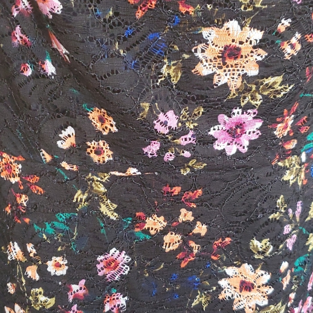 Dress - Picture 3 of 3